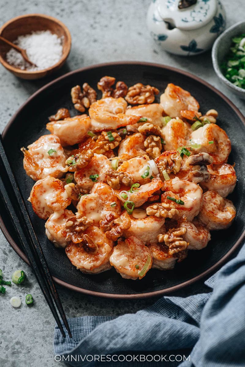 Walnut shrimp in a plate