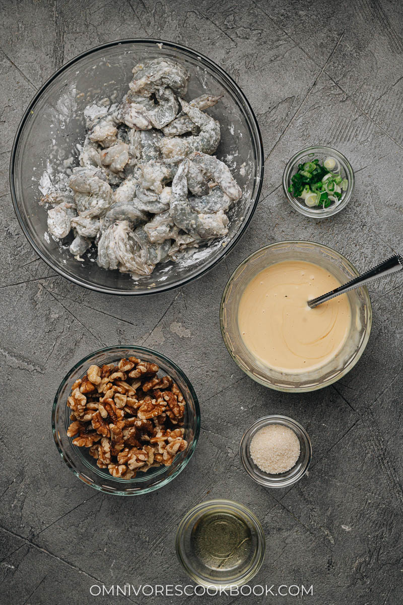 Ingredients for making walnut shrimp