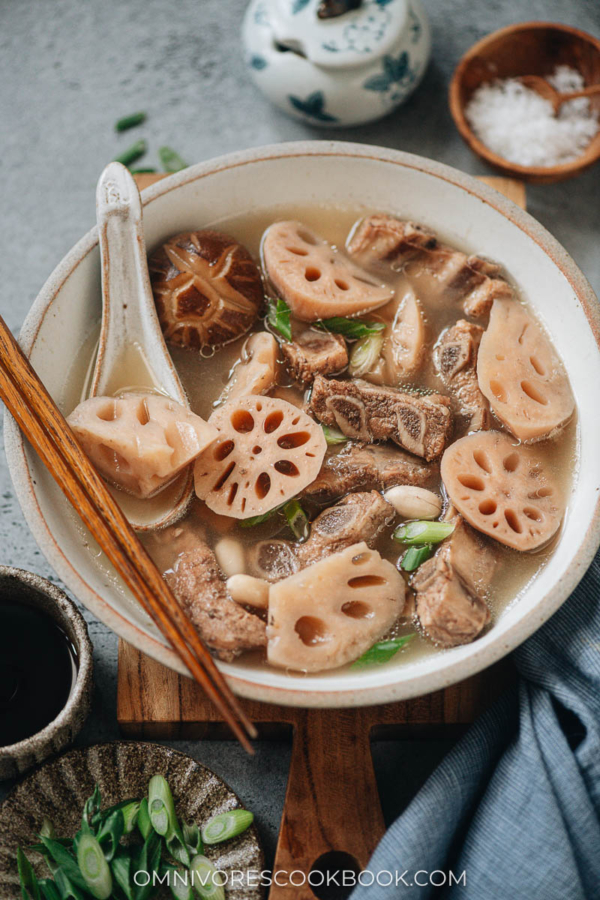 Lotus Root Soup With Pork Ribs (排骨莲藕汤) - Omnivore's Cookbook