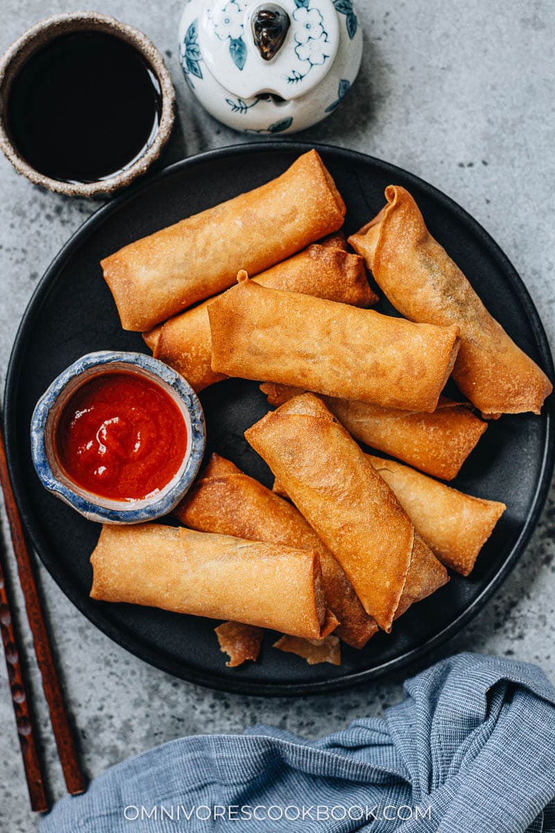 Chinese fried vegetable egg rolls with dipping sauce