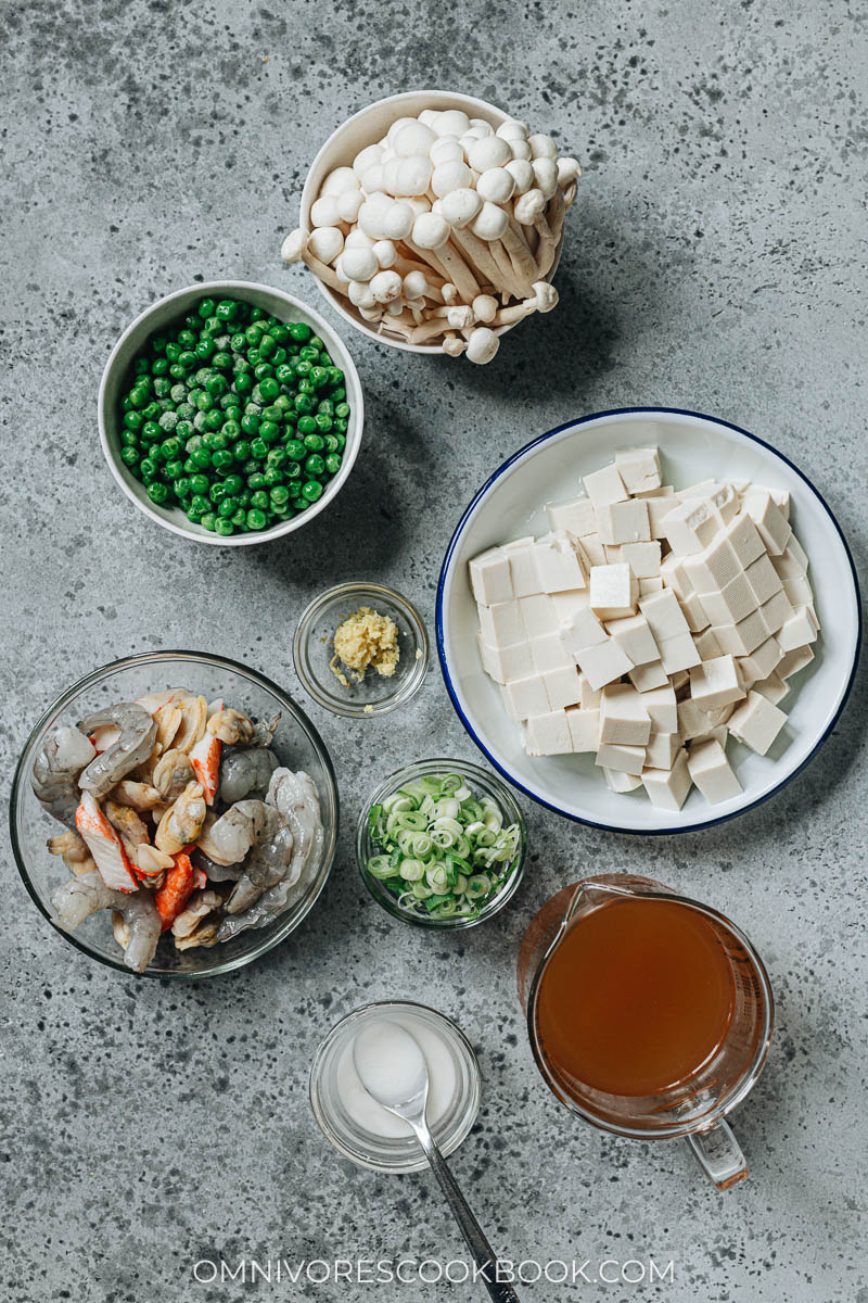 Ingredients for making seafood tofu stew