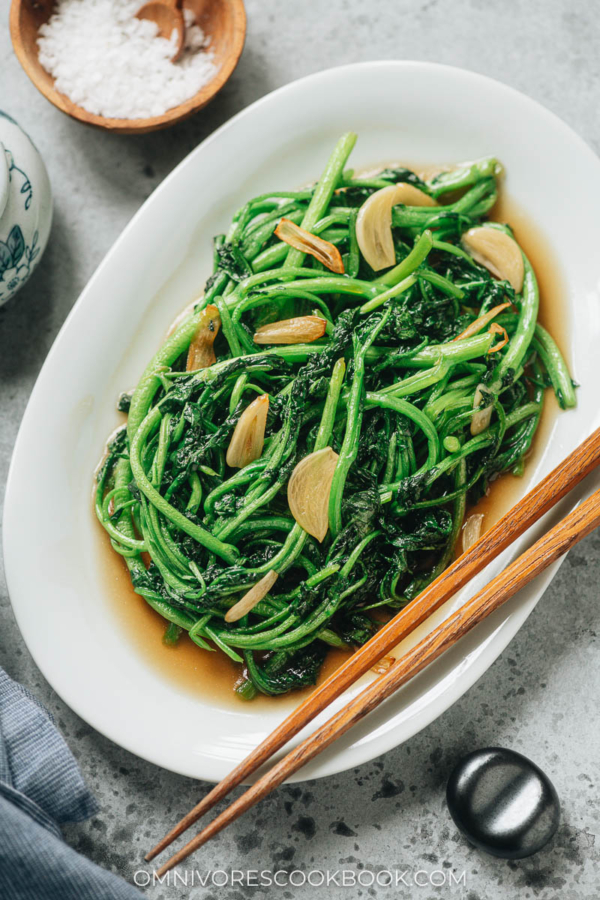 Watercress Stir Fry (炒西洋菜) - Omnivore's Cookbook