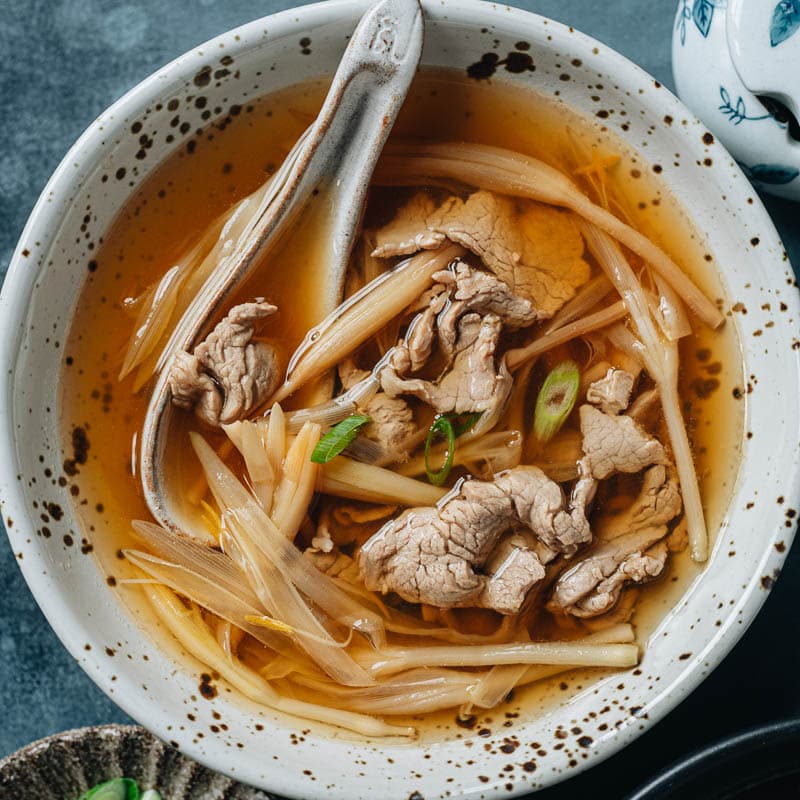 Easy Pork Soup with Lily Flower