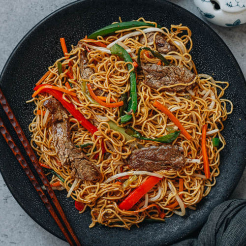 Chinese Beef Chow Mein (牛肉炒面) - Omnivore's Cookbook