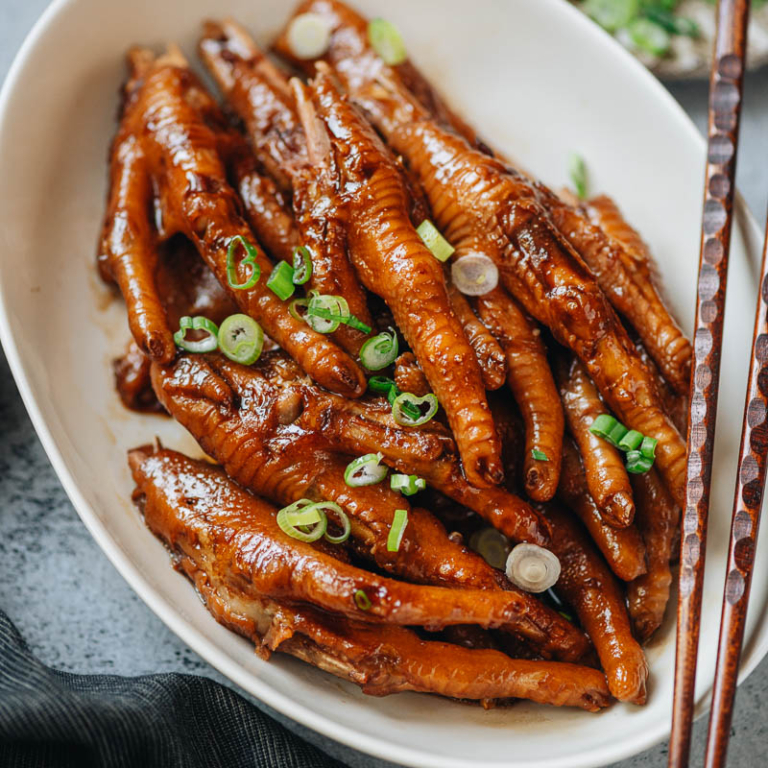 Braised Chicken Feet (凤爪) - Omnivore's Cookbook