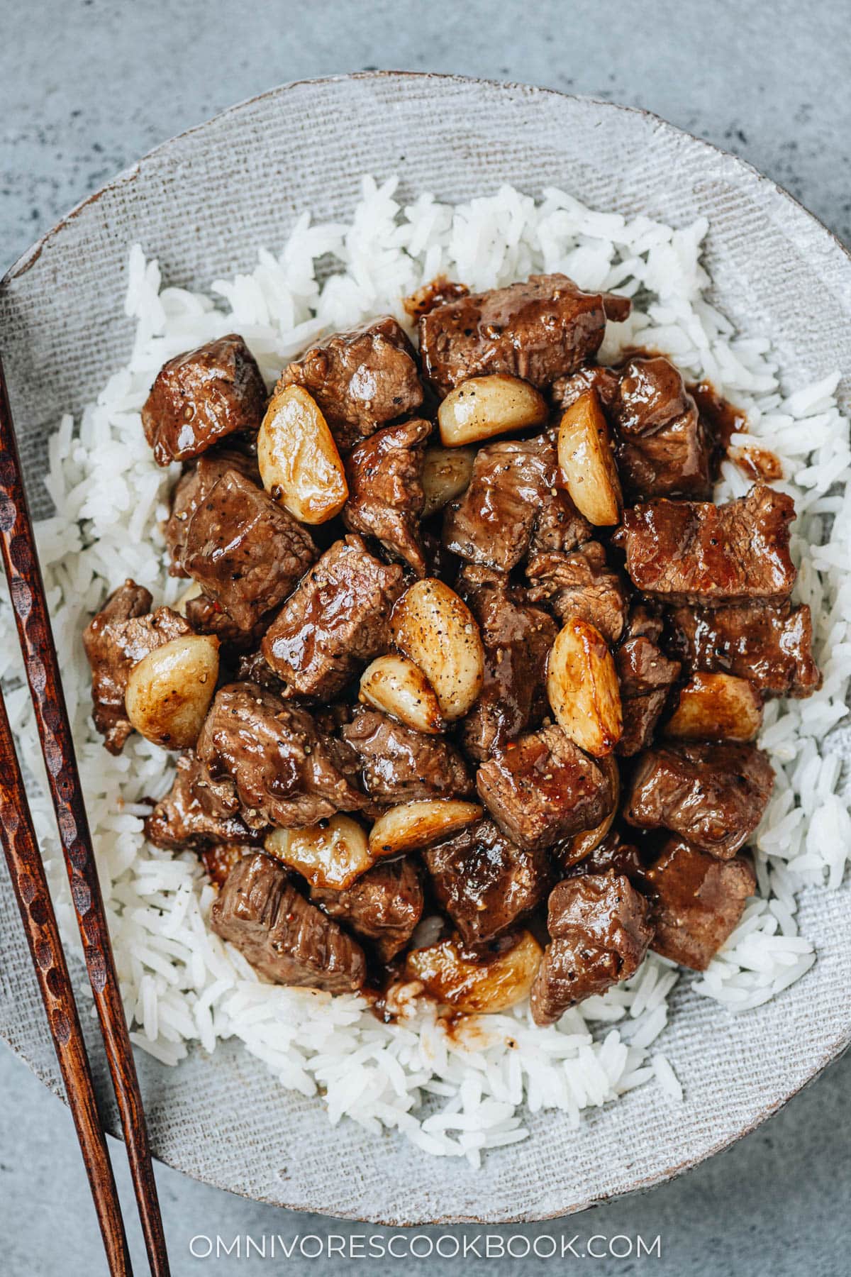 Garlic beef over white steamed rice