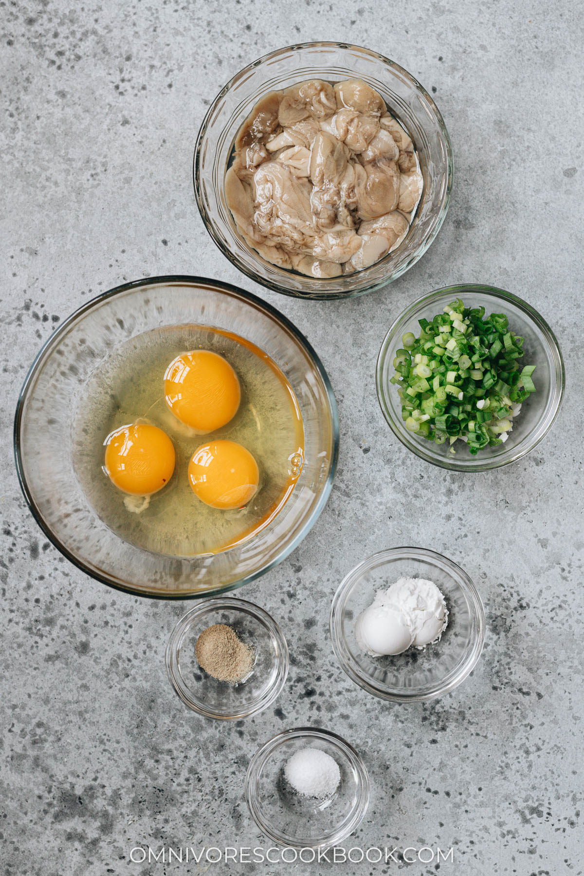 Ingredients for making oyster omelet with sauce