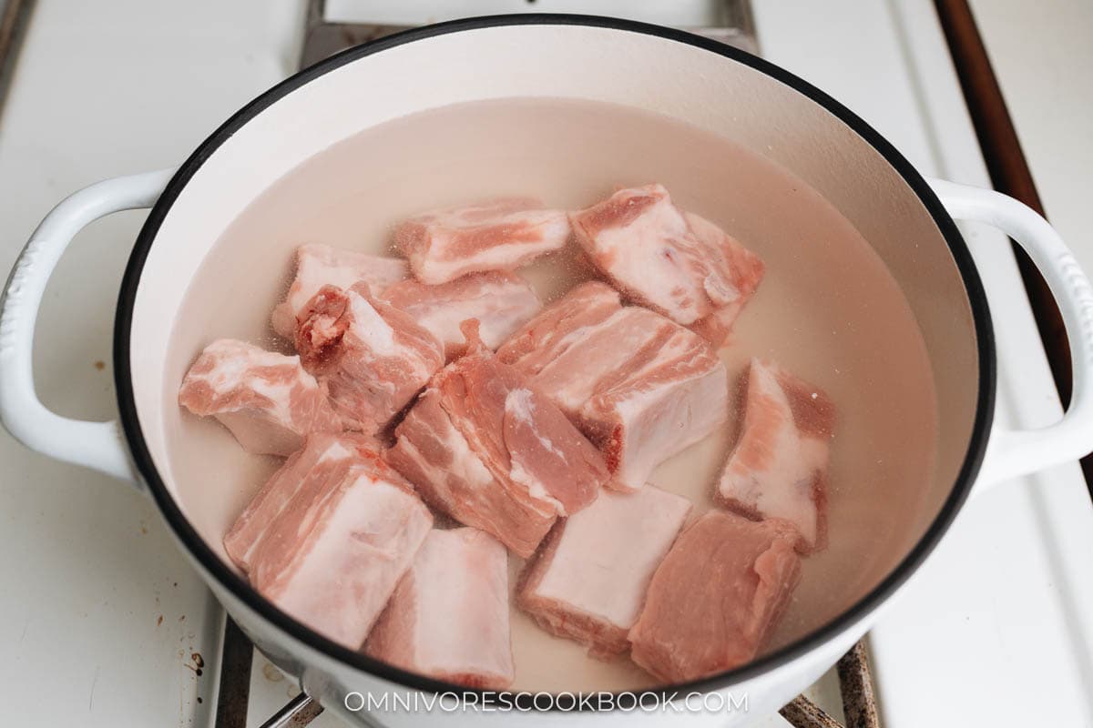 Soak ribs in the water