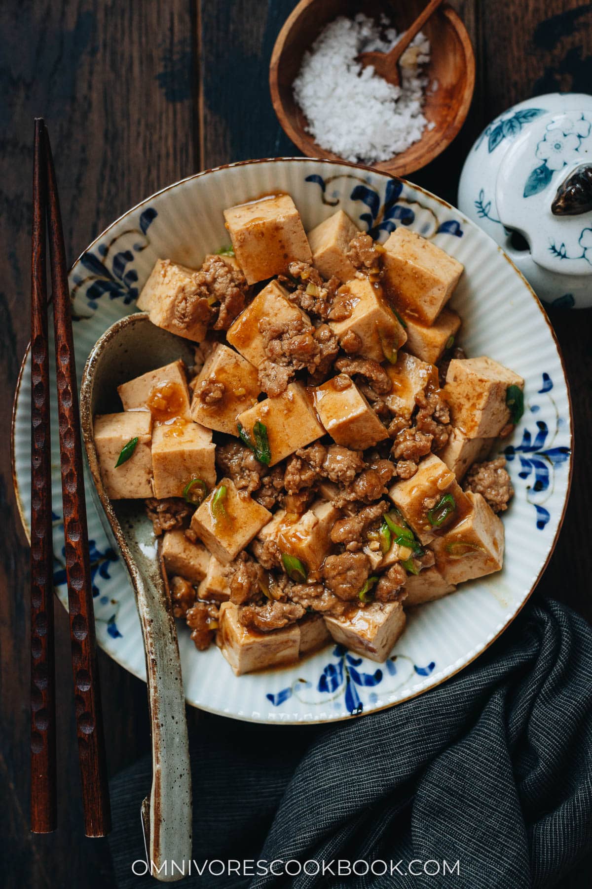 Tofu with minced pork served in a bowl