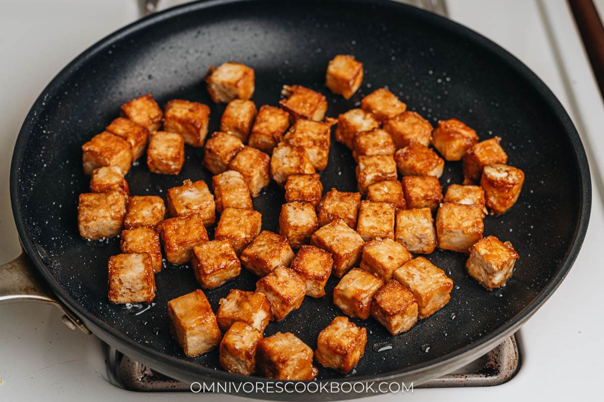 Pan frying tofu