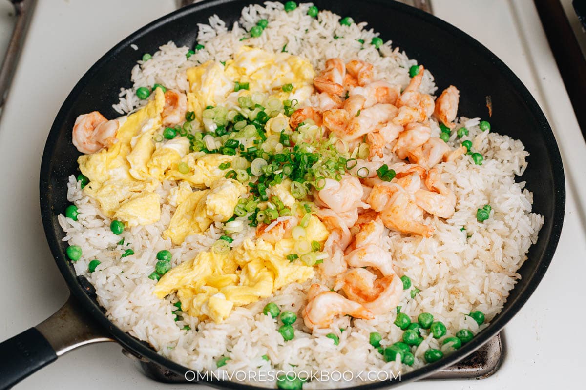 Add back the eggs and shrimp