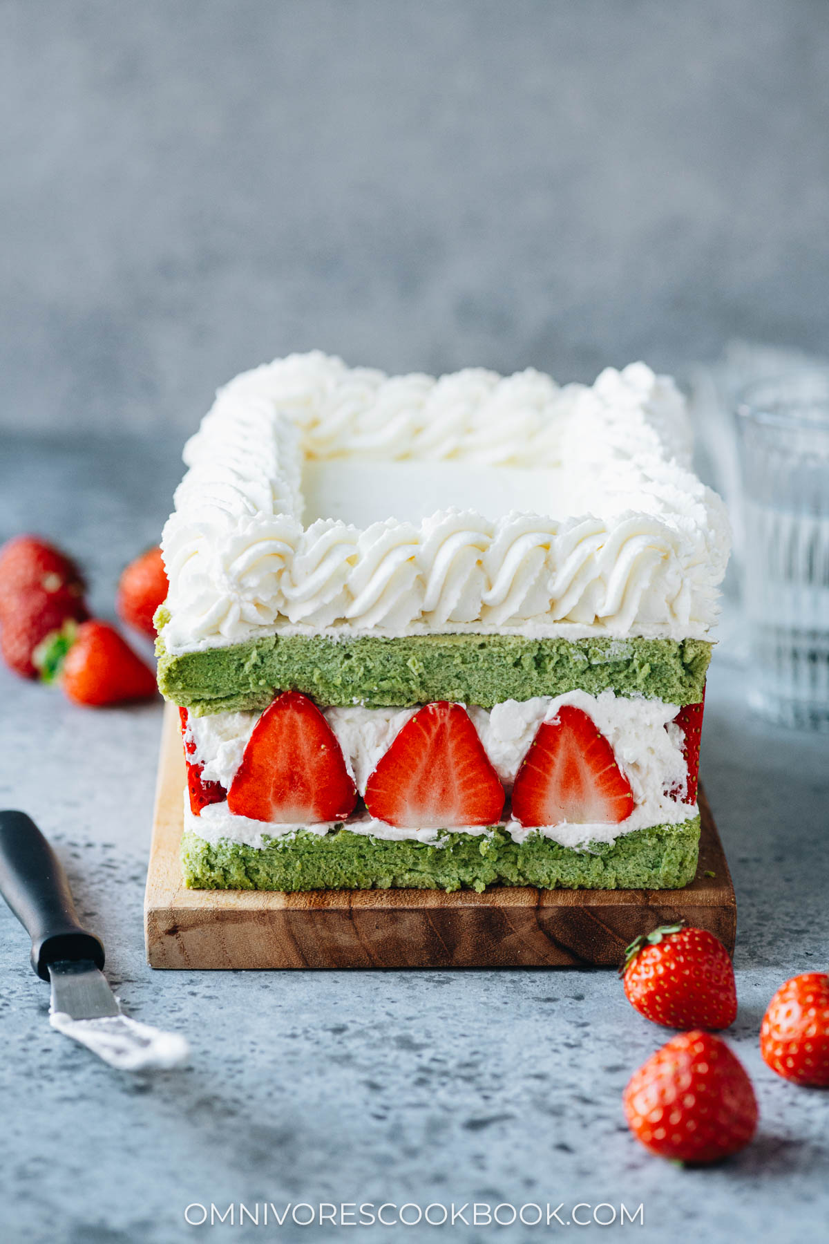 Matcha cake with strawberries