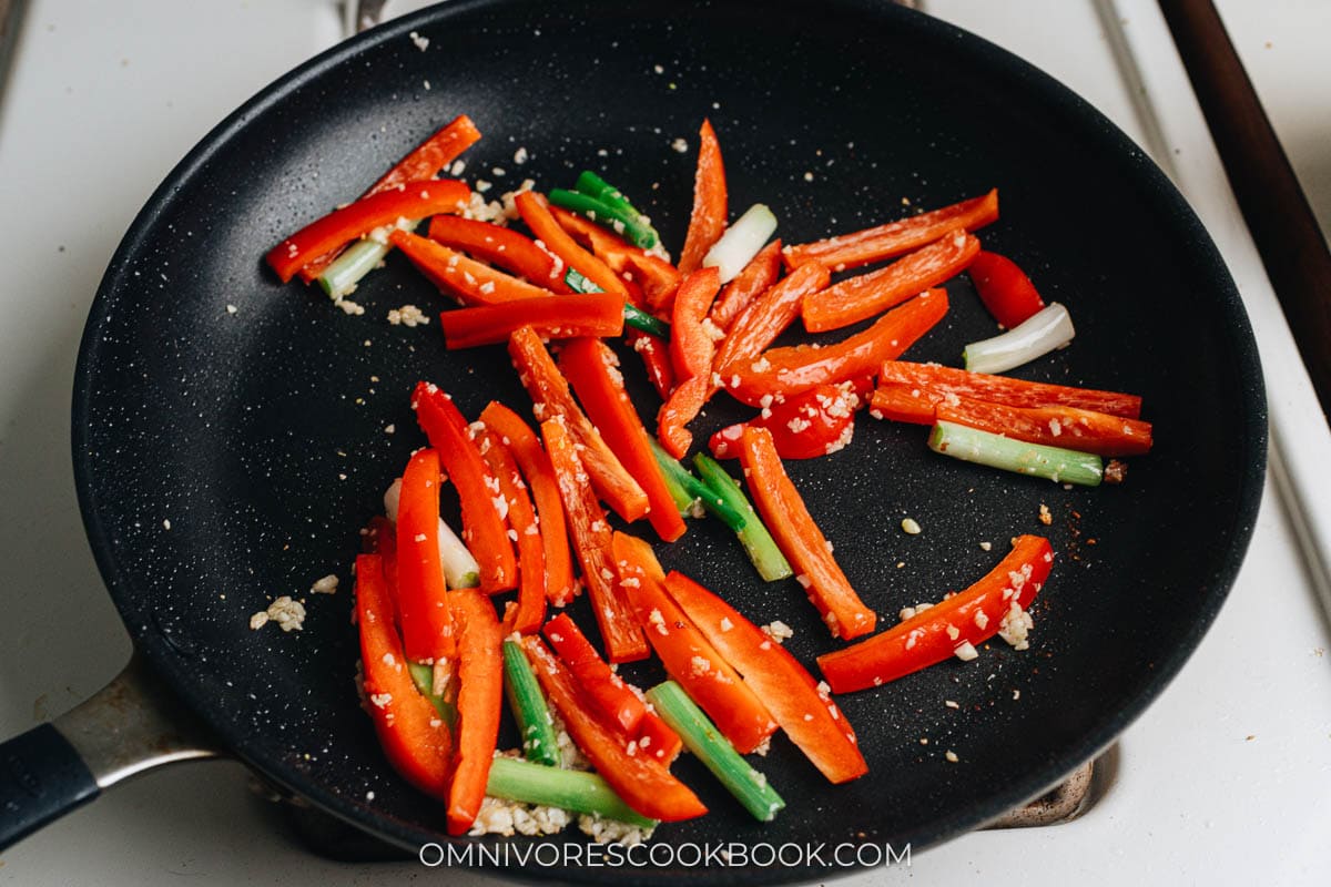 Cook the red pepper