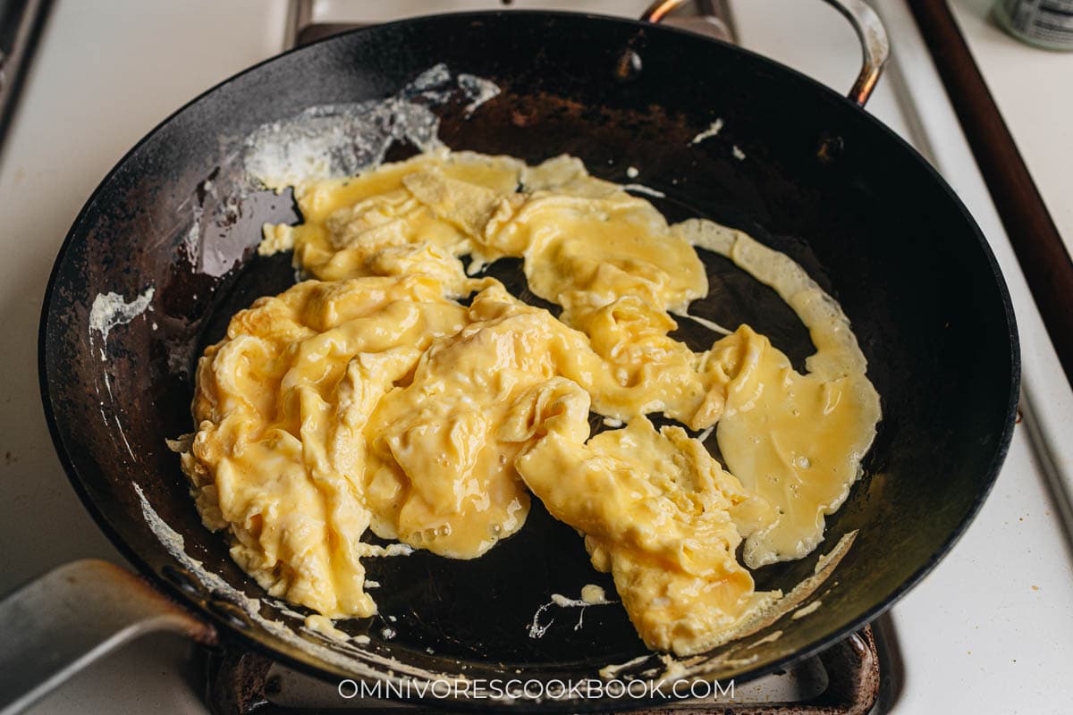 Scrambled eggs in a pan