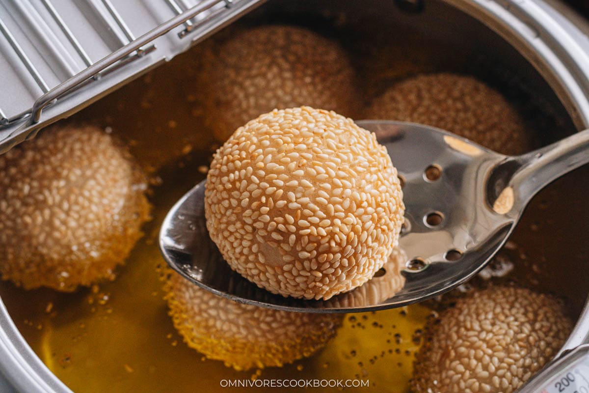 Sesame balls after frying