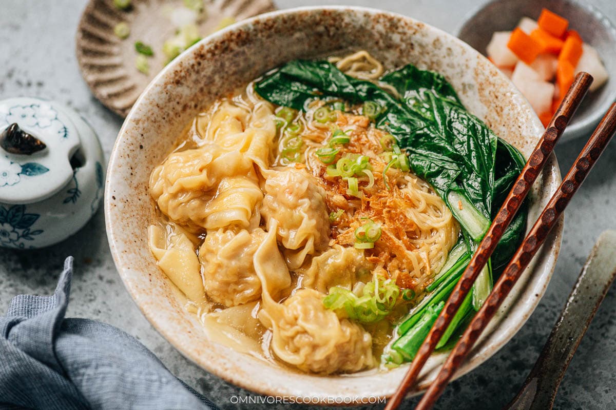 Wonton Noodle Soup (广式云吞面)