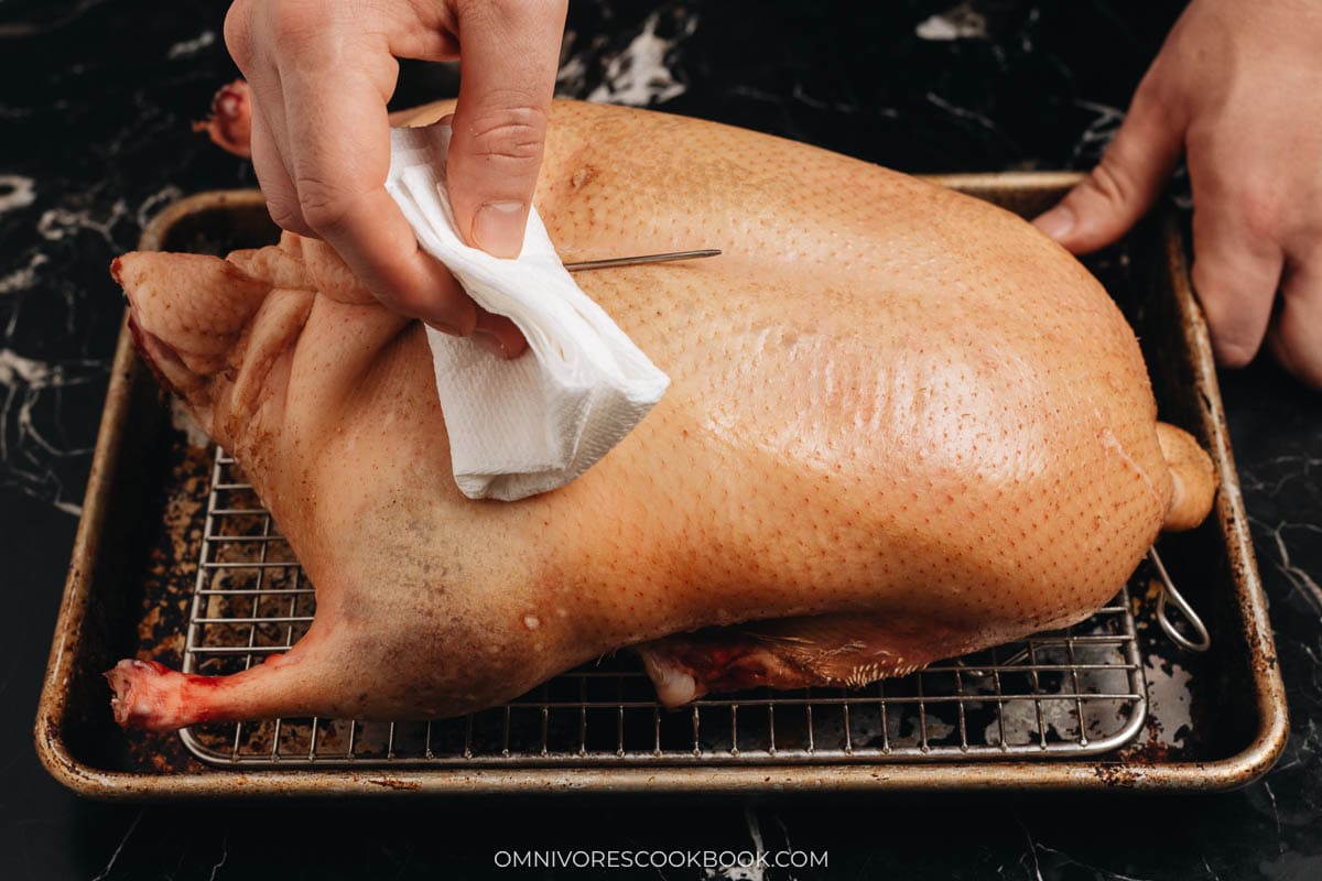 Wiping duck skin before roasting