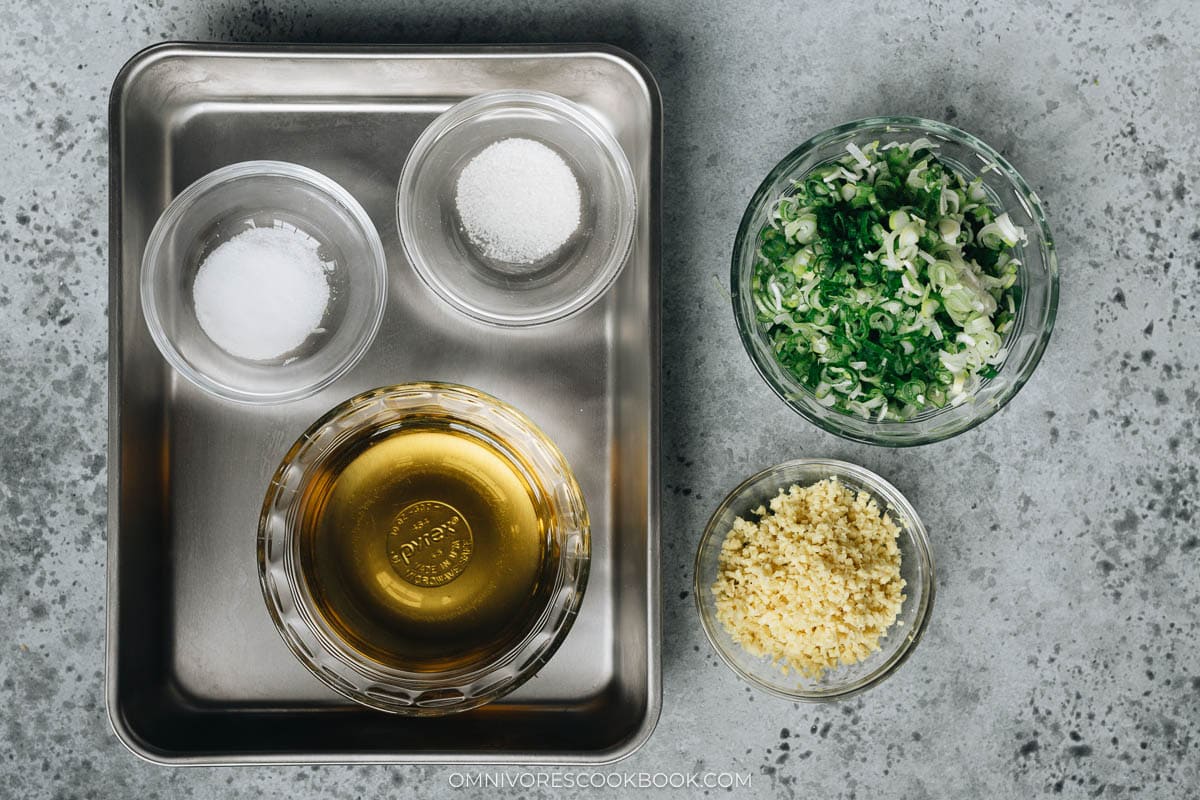 Ingredients for making ginger scallion sauce