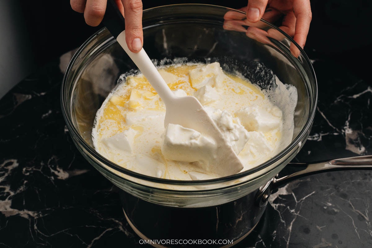 How to set up the double boiler for the batter