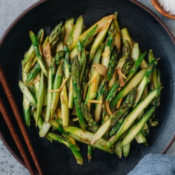 The asparagus stalks are sliced and stir fried in an aromatic oil infused with ginger and garlic, then finished with lemon juice. It’s a Chinese-inspired side dish that is quick to make and adds color to your dinner table. {Vegan, Gluten-Free}