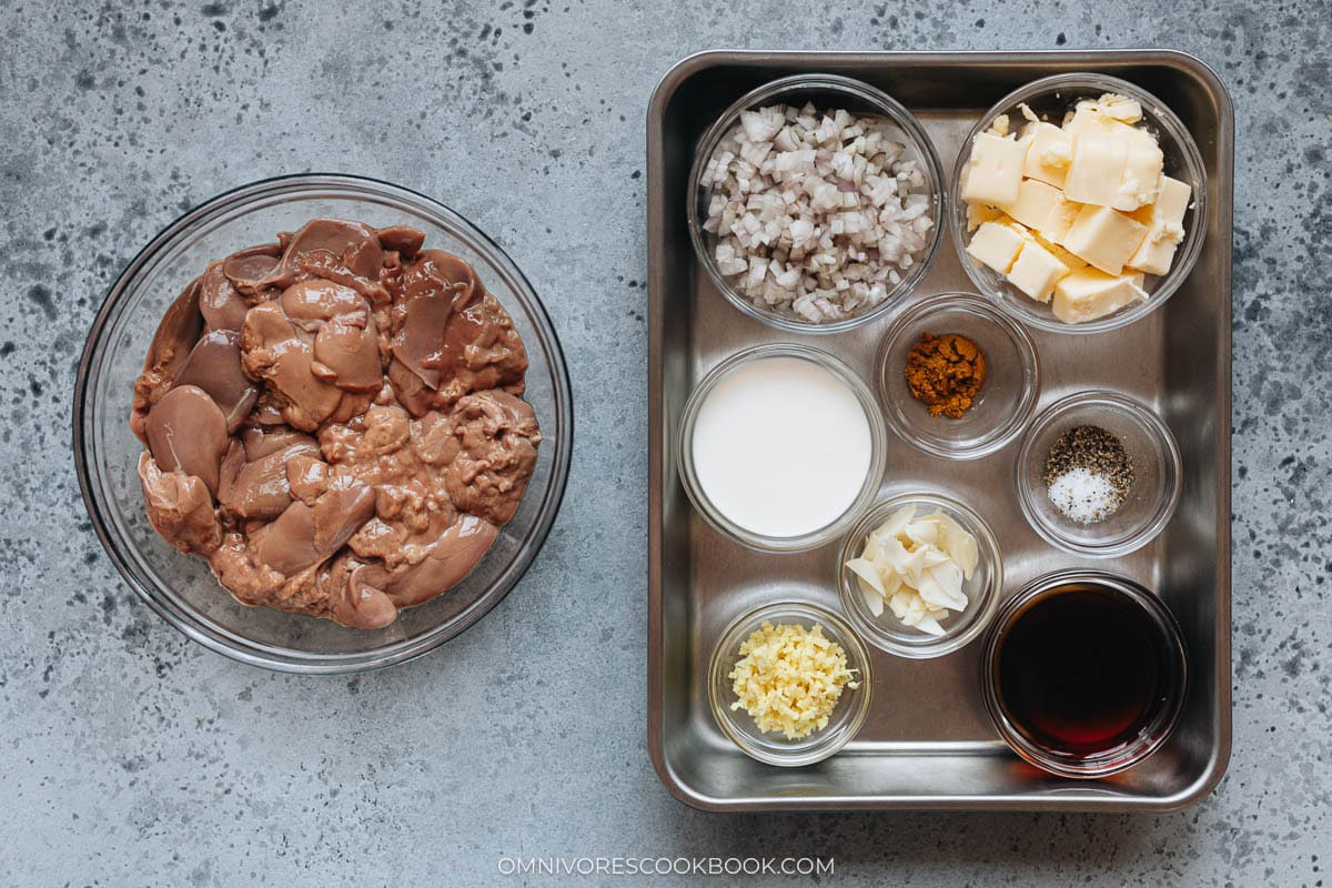 Ingredients for making chicken liver pâté