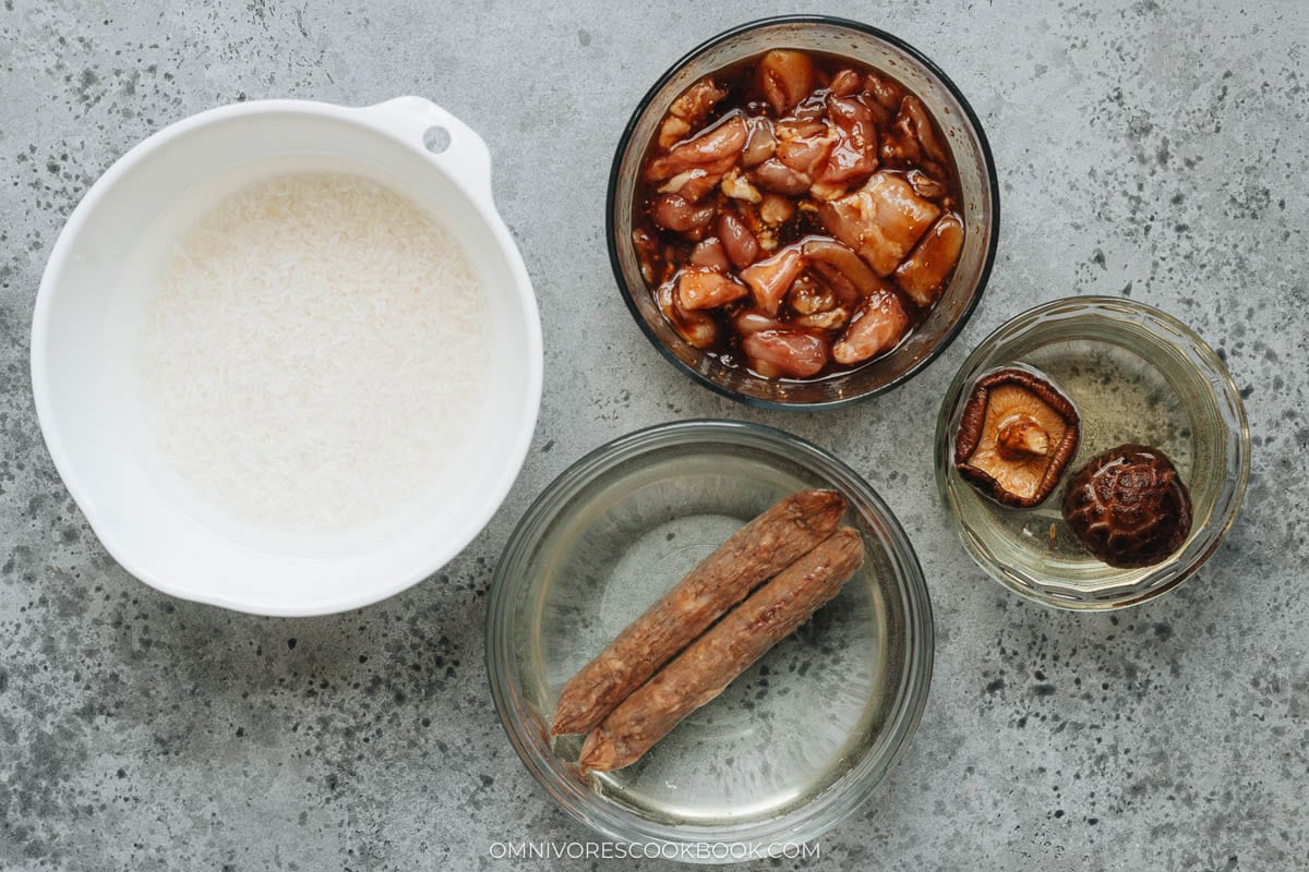 Presoaking and marinating ingredients