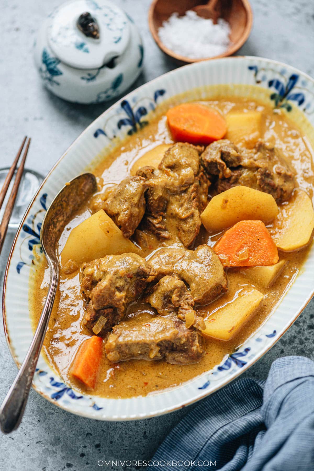 Hong Kong beef curry served in a plate