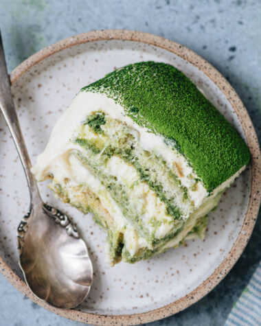 Serving matcha tiramisu on a plate