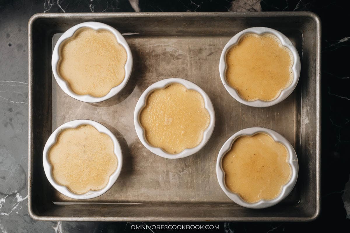 Baked hojicha purin in molds