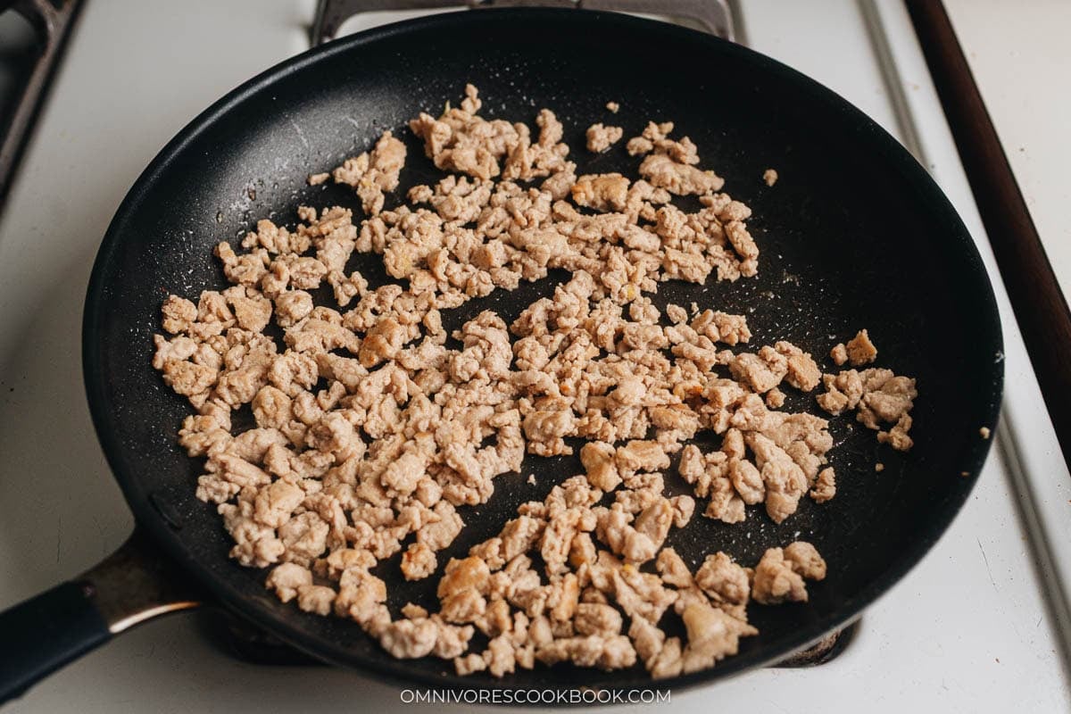 Cooking ground chicken