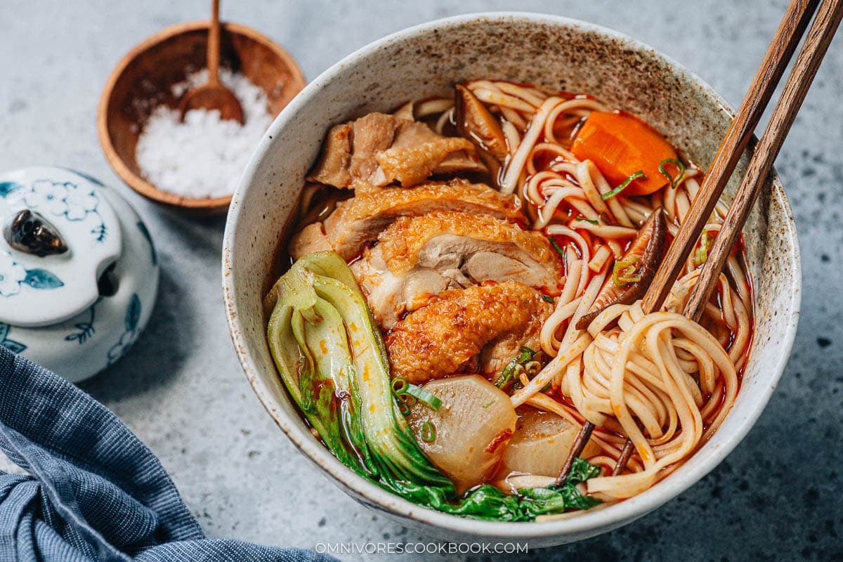 Chinese language Spicy Hen Noodle Soup