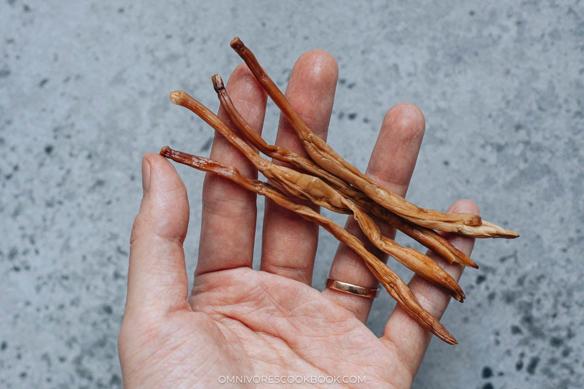 Rehydrated dried lily flowers