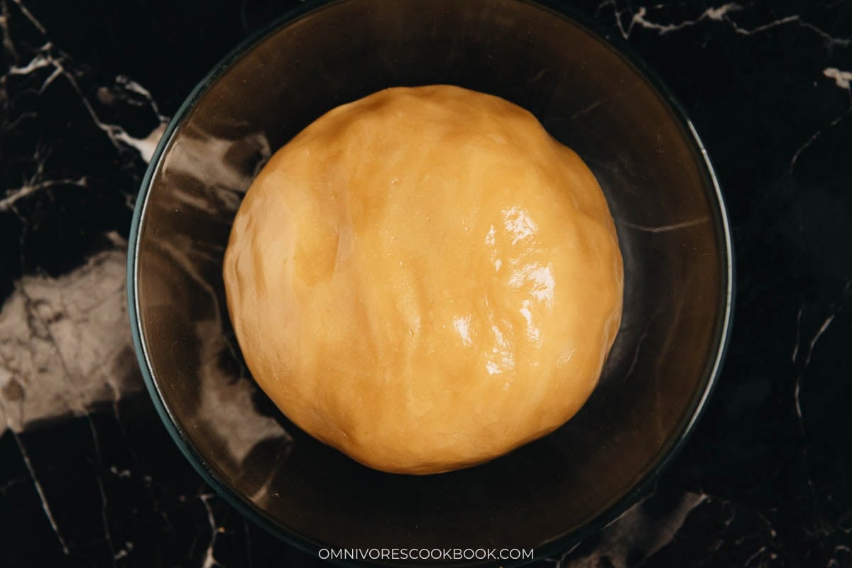 Rested mooncake dough