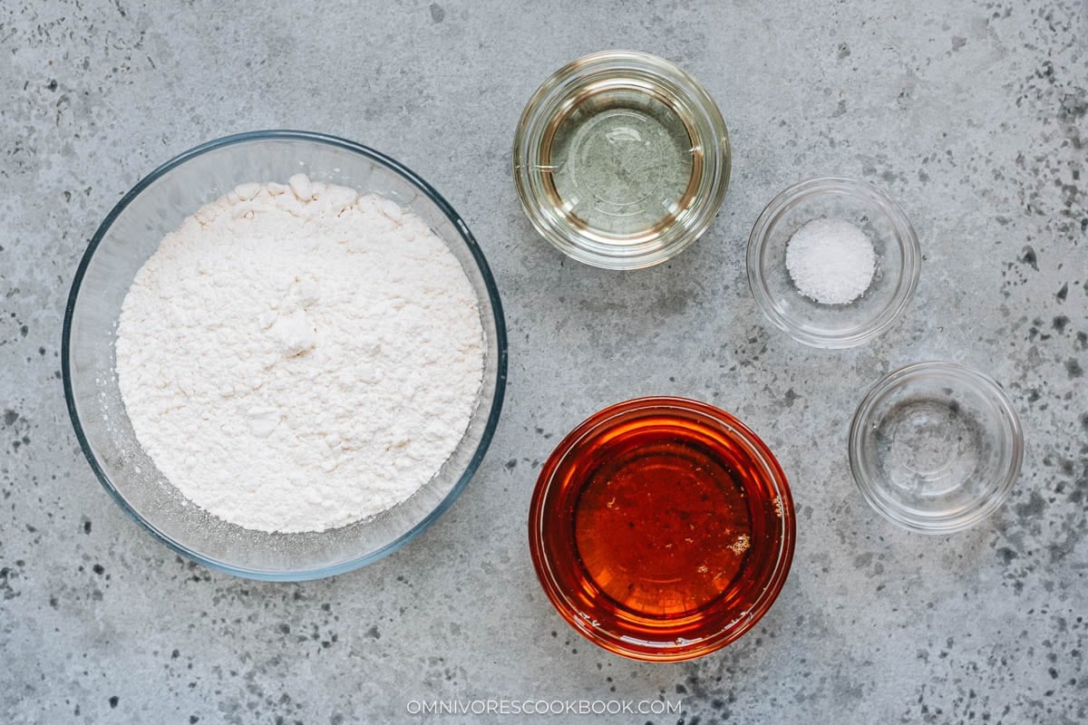 Ingredients for traditional mooncake dough