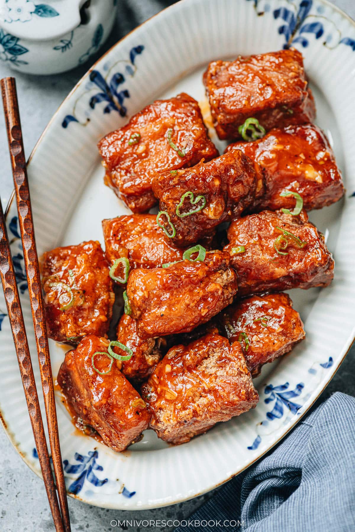 Peking ribs served in a plate