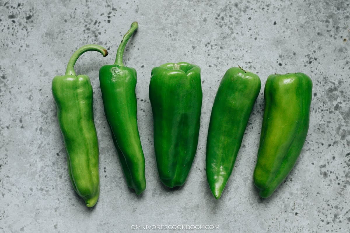 Cubanelle peppers