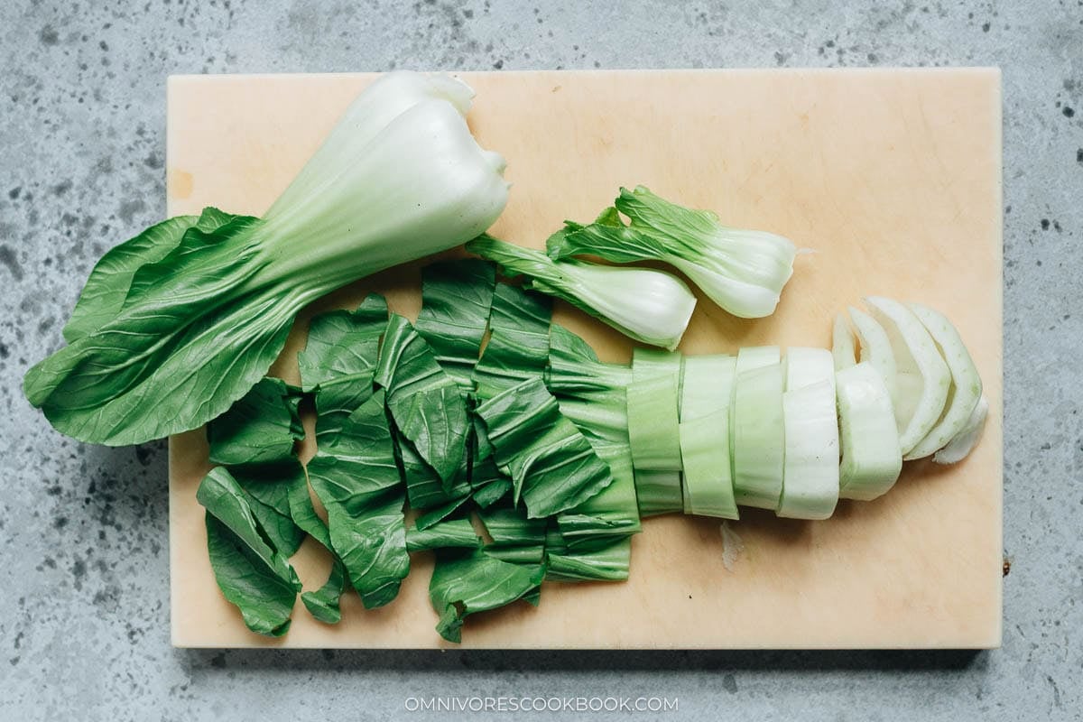 How to cut baby bok choy