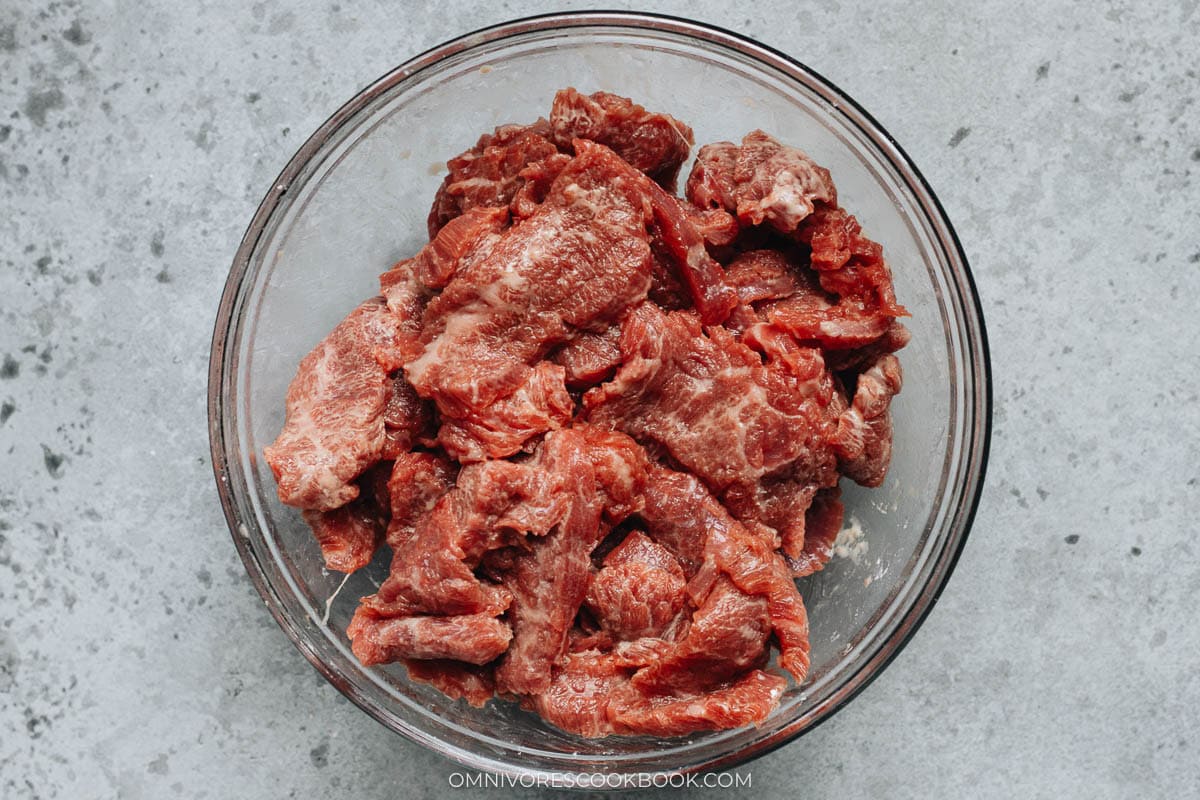 Marinating beef