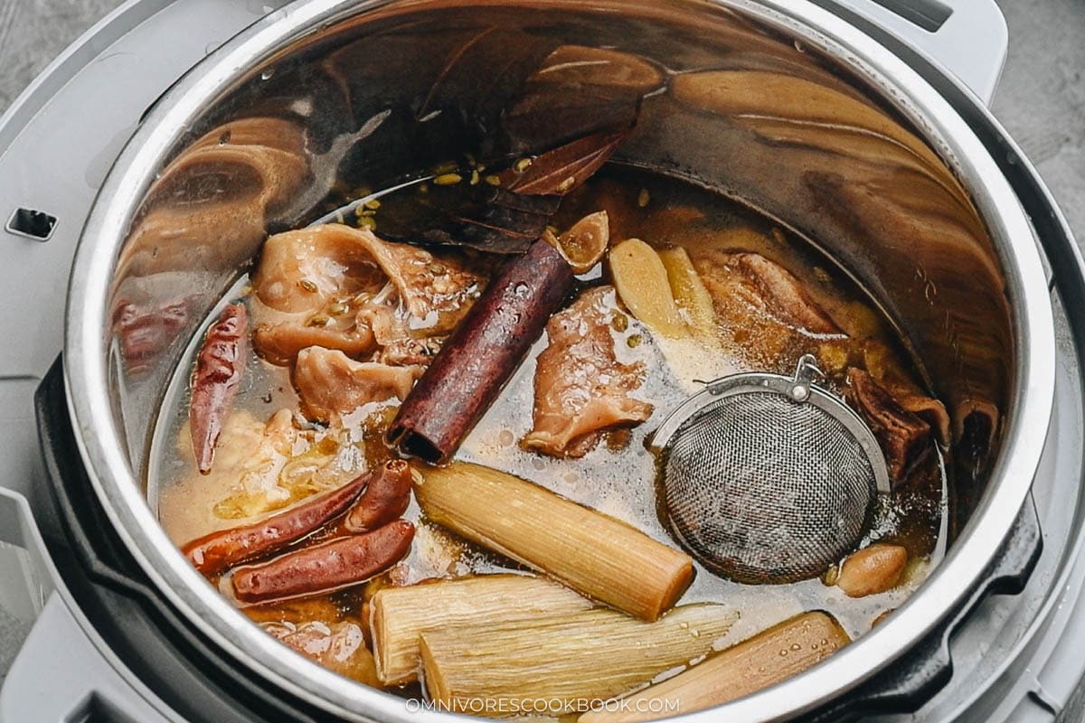 Cook all ingredients at high pressure