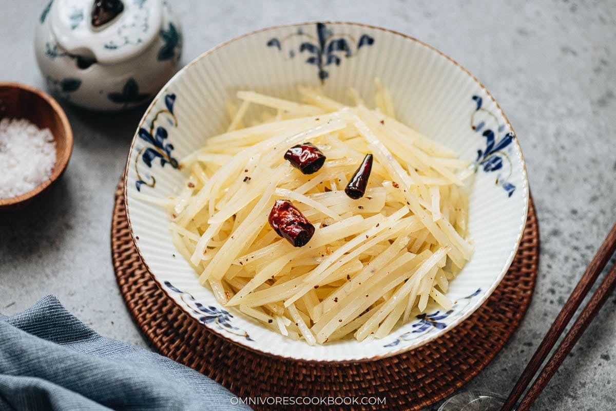 Overhead Chinese potato salad with julienned potatoes
