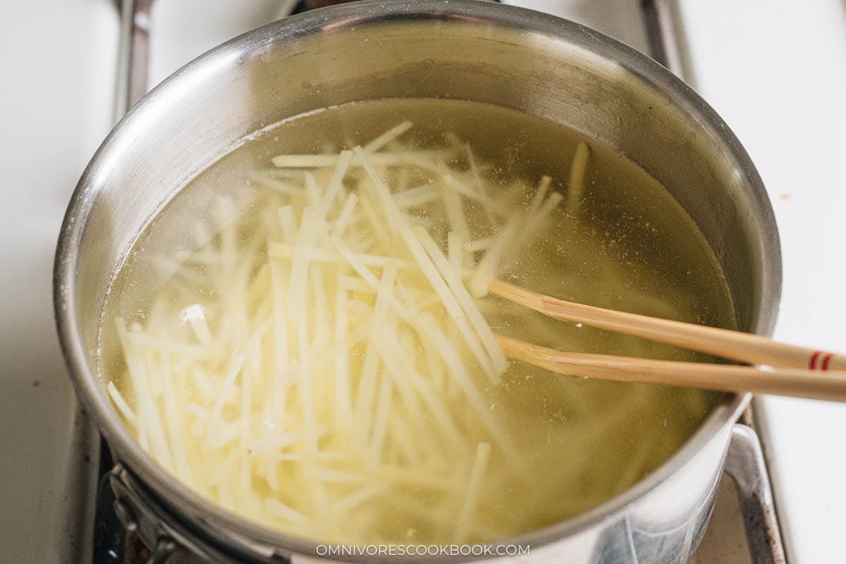 Blanching julienned potatoes
