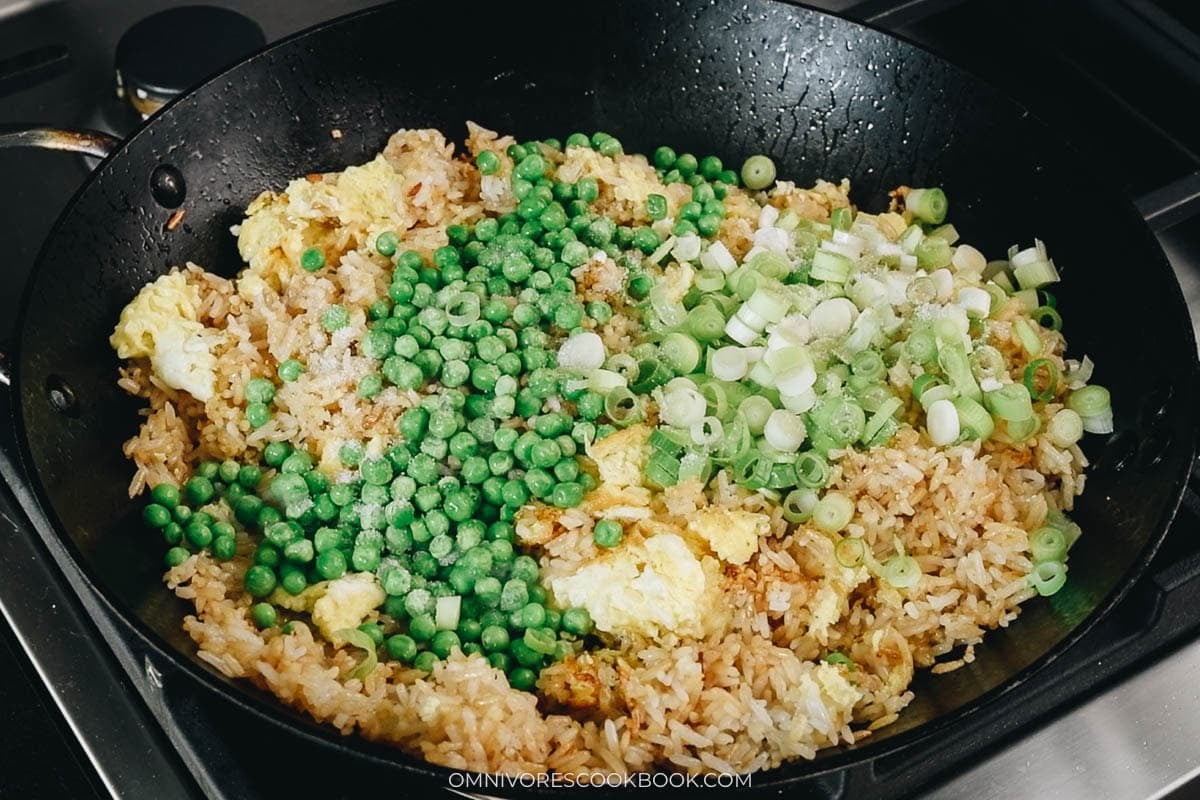 Cook with peas and green onions