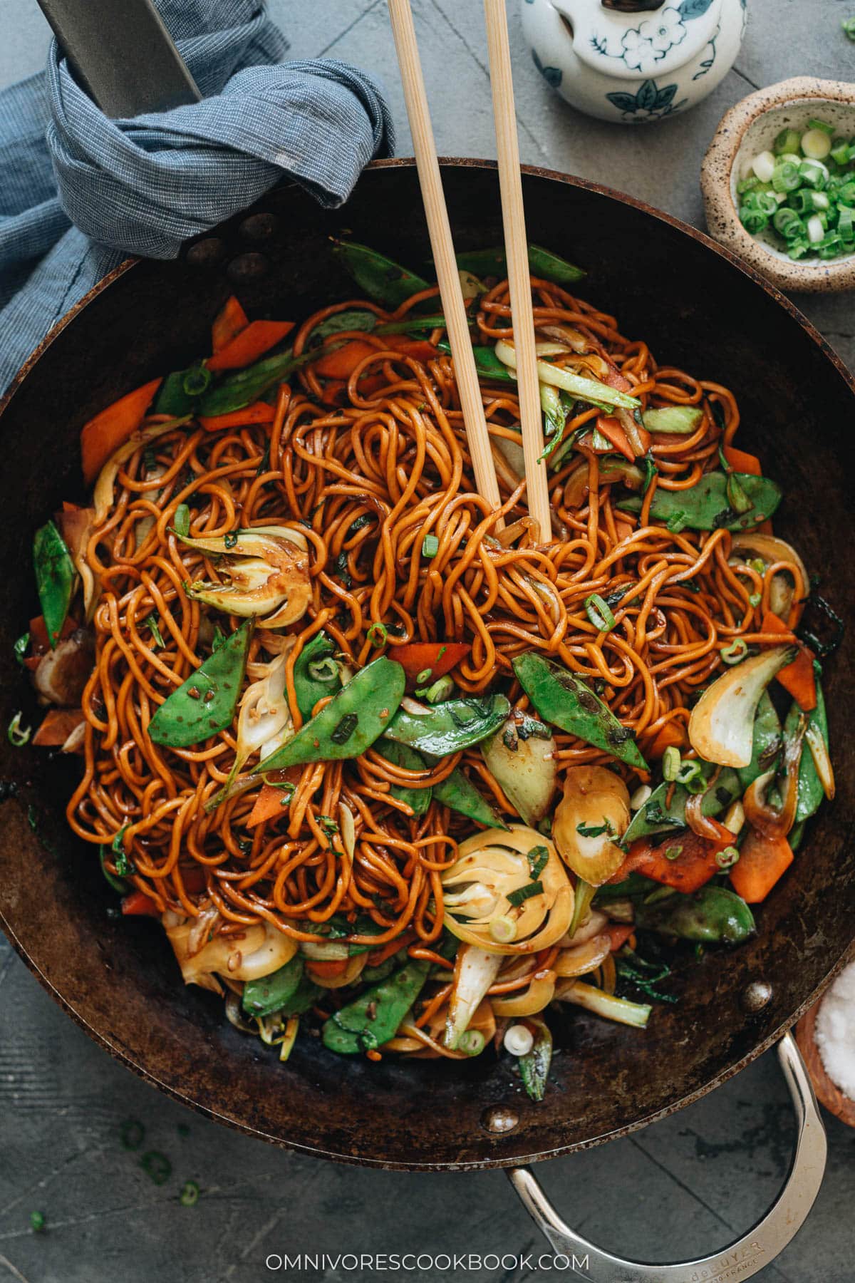 Vegetarian lo mein