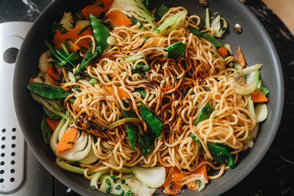 Add the sauce and toss in a pan