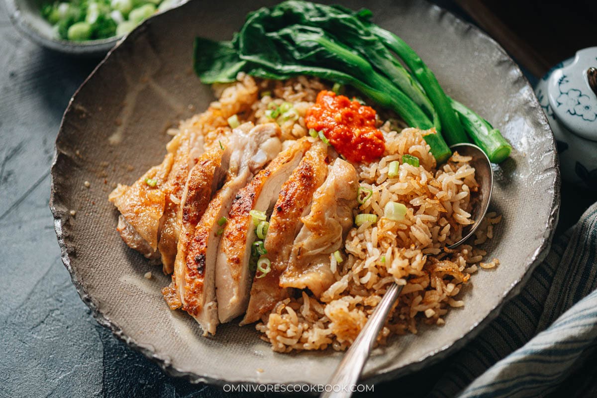  Chinese Chicken and Rice serve on a plate 