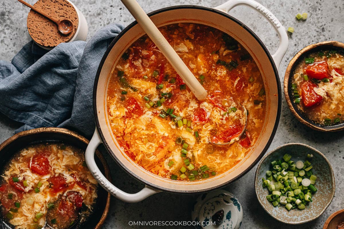 tomato egg drop soup with serving bowls