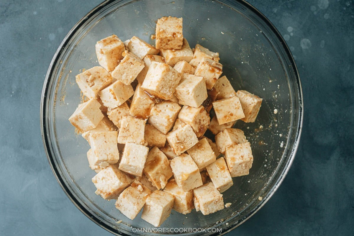 Marinate the tofu