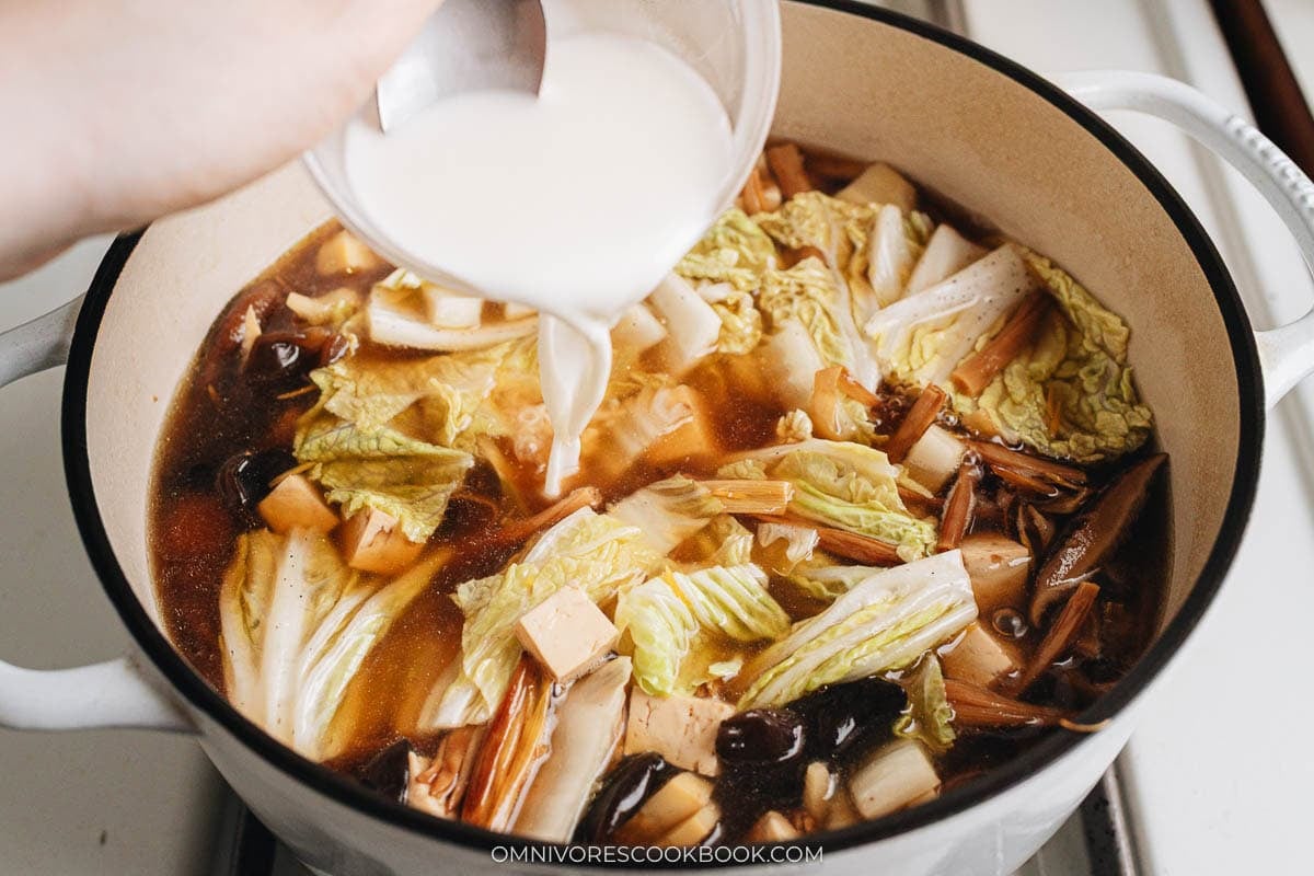 pouring the cornstarch mixture