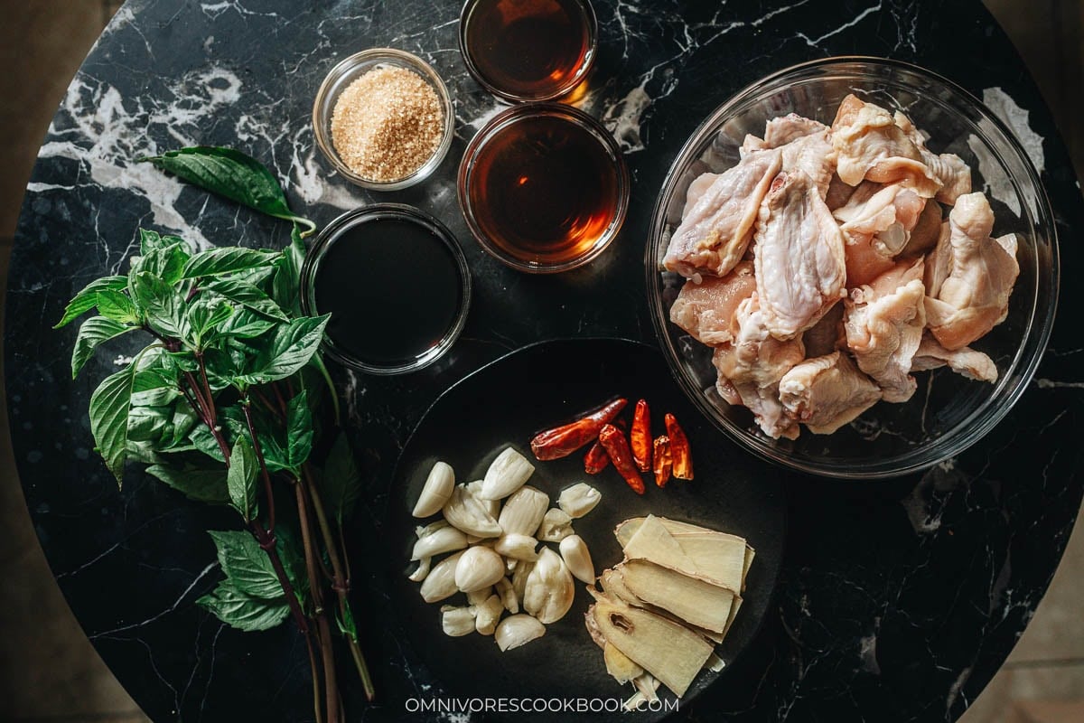Ingredients for making three cup chicken
