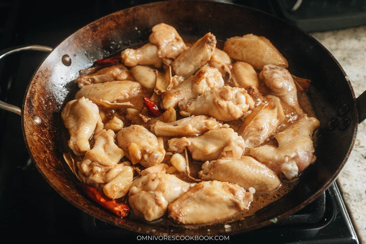cooking chicken with liquid ingredients